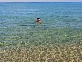 Lets Make Public Beach A Nudist One – Close Up Pee N Gaping On Public Beach screenshot 1