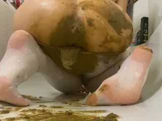 PooGirl – Huge Pile Of Shit White Pantyhose Smearing screenshot 5