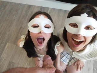 Ema Lee – Bruce And Morgan – Pee Friends Forever screenshot 1