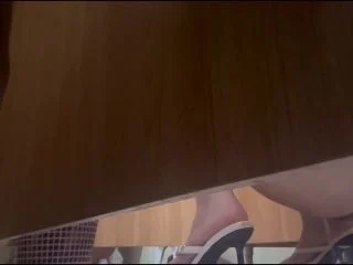 High Heeled Feet Beautiful Women screenshot 1