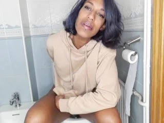 Goldenlace – Toilet Fetish And Plops screenshot 4
