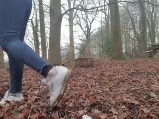 Versauteschnukkis – Milf Shits In The Forest screenshot 7