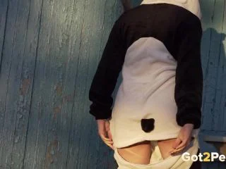 Panda Pissing screenshot 7