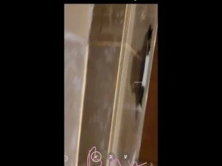 Ladies Peeping In Hotel Lobby screenshot 5