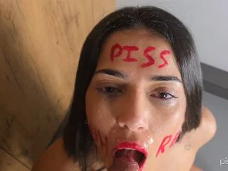 Nuria The Public screenshot 5