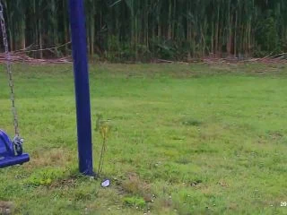 MissPoon69 – PEEING ON A PARK BENCH screenshot 1