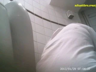 Student Restroom 75 screenshot 6