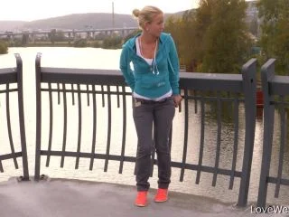 Public Wetting – Licky Lex screenshot 5