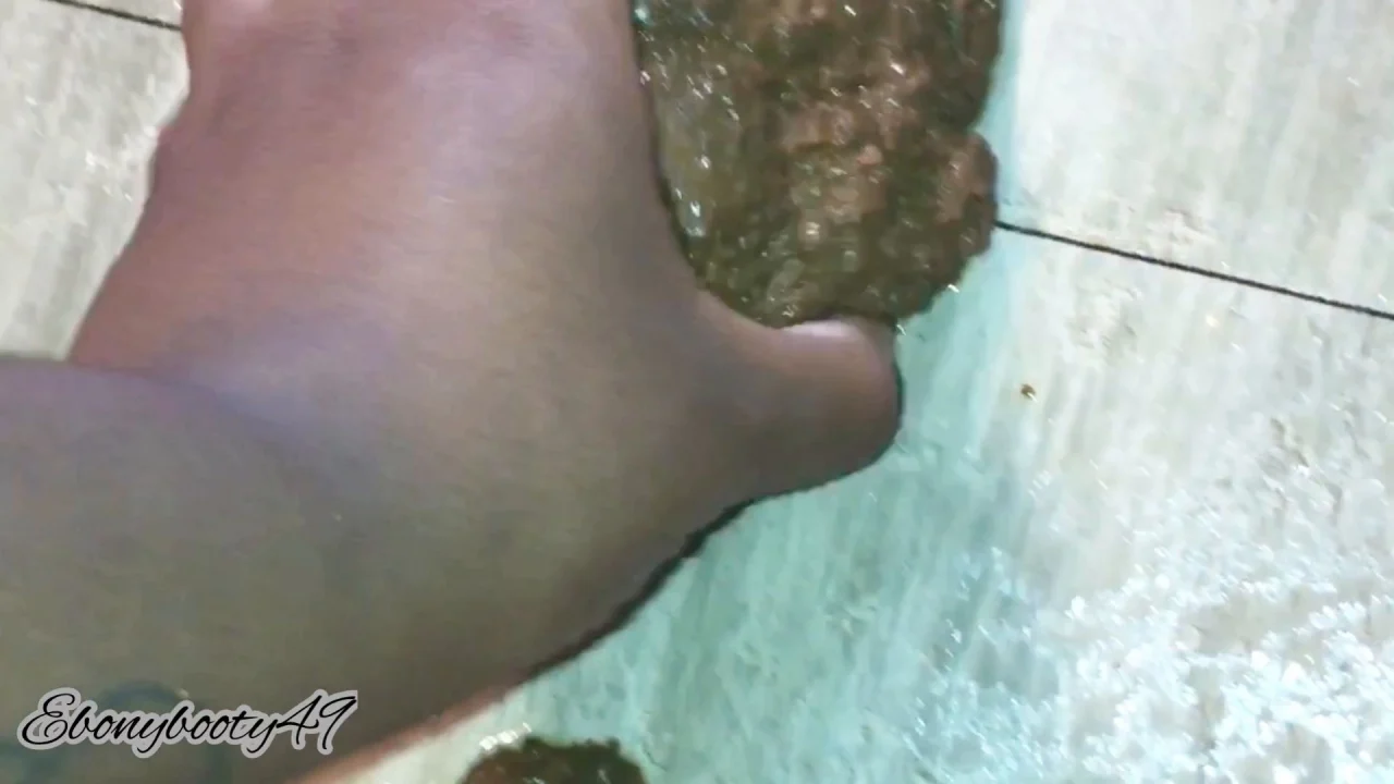 Ebonybooty49 – Lactose Shit Again No Mask