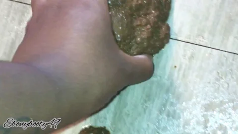 Ebonybooty49_-_Lactose_shit_again_no_mask