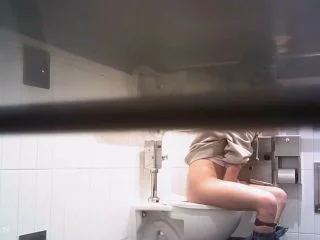 Hot Girls On Student Toilet 13 screenshot 2