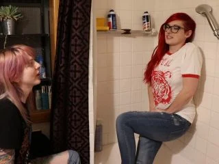 Kiwi Ruby Pee Her Pants screenshot 4