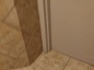Candiecane Gas Station Trash Can Piss screenshot 2