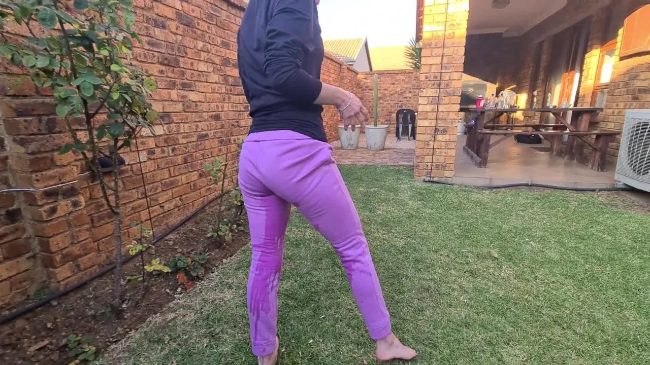 Petitemia1 – Solo Piss Compilation Skinny Piss Slut