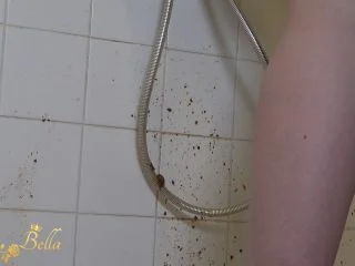 JanaBella – Closeup Shower Wall Enema Shit And Piss screenshot 1