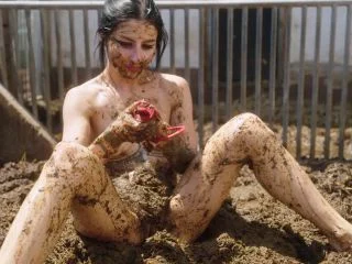 Kaitlyn Katsaros – Going Crazy In Pigshit screenshot 2
