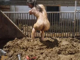 Kaitlyn Katsaros – Going Crazy In Pigshit screenshot 4