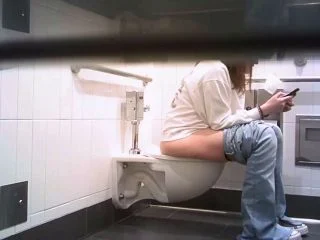 Hot Girls On Student Toilet 7 screenshot 6