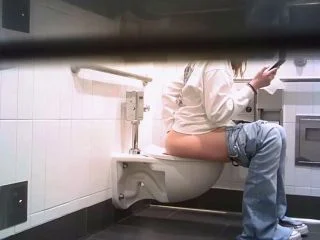 Hot Girls On Student Toilet 7 screenshot 7