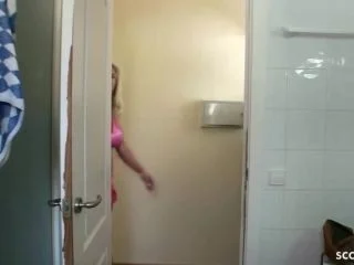 GERMAN MOTHER PEE And PISS On Teens And Guys Compilation screenshot 7