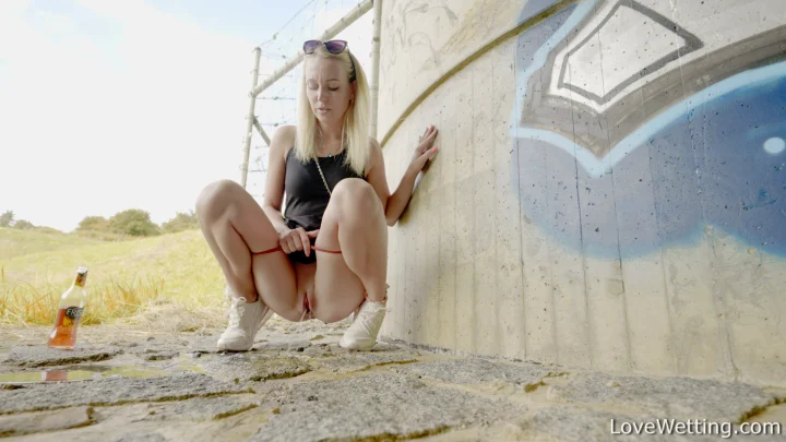 Bonus With Caroline Diaz 5