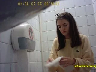Student Restroom 66 screenshot 5