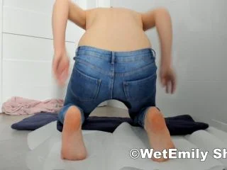 PolaPooping – Poop And Pee In Jeans And Smear Hot Shit On My Tits screenshot 3