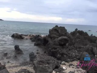 Maui – Alexia Anders 2-10 screenshot 5