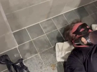 SteffiBlond – 3 PISS WEIBER Ein Sklave screenshot 6