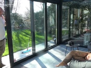 Leck Meine Fotze Beim FACESITTING – Gartenarbeit Mit NATURSEKT Erfrischung screenshot 3