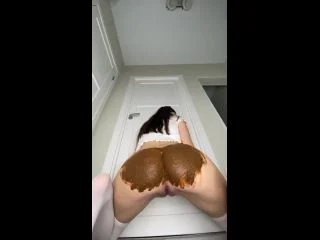 AliceTop – Insert Each Finger In Turn In My Ass screenshot 4