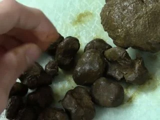 DirtyMaryan – Pooping And Showing Texture Of My Shit screenshot 6
