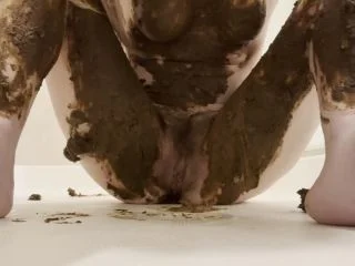 RubyPrincess – Smearing And Using My Glass Dildo screenshot 6