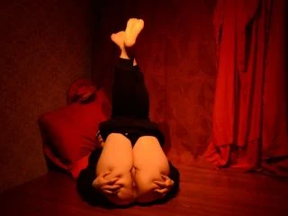 DirtyBetty – AMAZING Farts From Bad G1rl screenshot 2