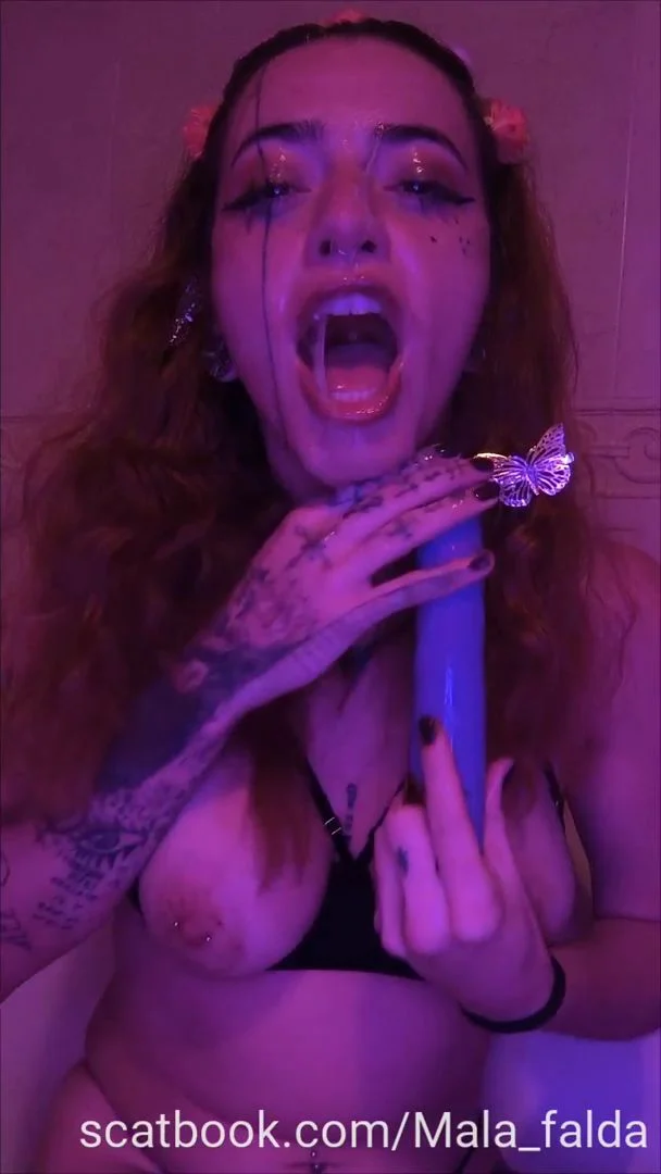 Spanish Beauty Babas Malafalda Who Loves Her Shit