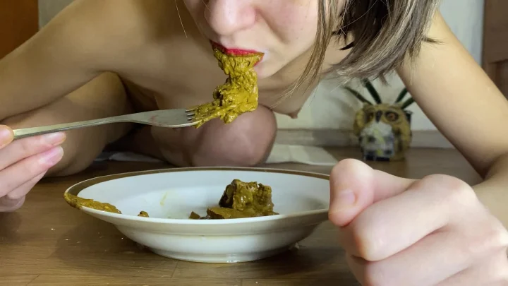 P00girl – I Pooped Onto A Plate And Eat-I Chew With A Fork And Smearing