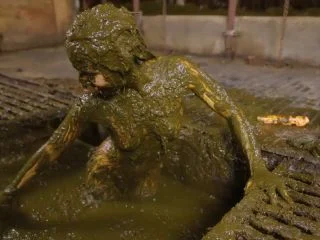 Kaitlyn Katsaros Wild In Manure – Kaitlyn Submerges Herself In Cowshit And Gets It Into Her Mouth screenshot 7