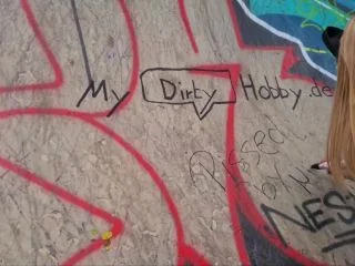 NinaSkyOfficial – Rote Flora Public Piss screenshot 7
