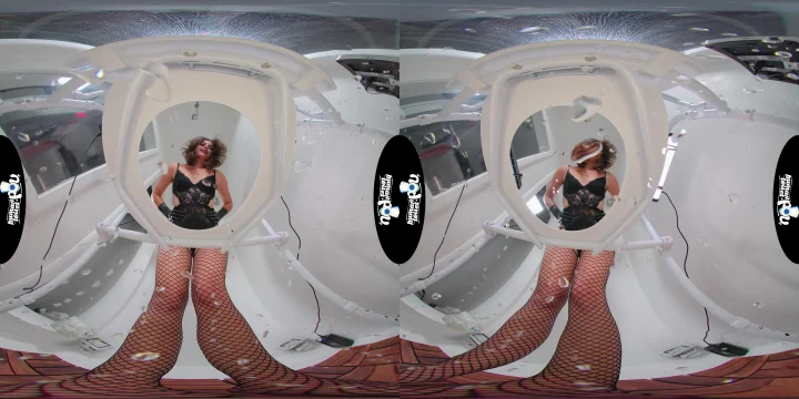 Goddess Lush – Femdom Goddess Lush Dominates Her Bucket