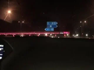 Siswet – Even Plassen In Frankrijk Op De Parkeerplaats Fetish Butt Kink screenshot 2