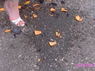 Publicpeeing – Public Peeing On Crushed Toy Cars screenshot 6