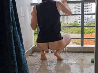 Hotel Balcony Exibitions For Voyeurs From Oposite Hotels – PEE In Hammock screenshot 1