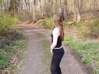 LovlyLuna – Hundertfach Beim Pissen Beobachtet screenshot 1