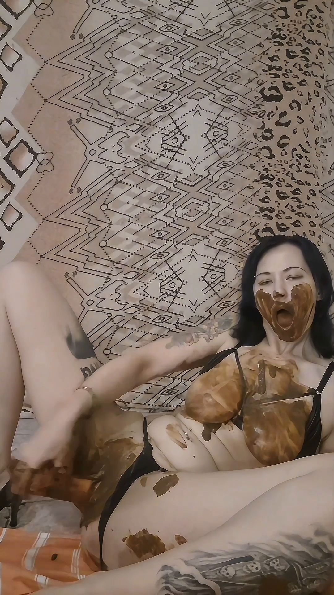 LilixxxFetish – Horny Scat Dish