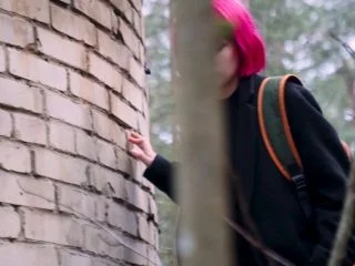 Pink Haired Pisser screenshot 1