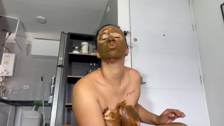 ColombianBigAss – 1080P Stepsis Likes To Tease Me Putting A Lot Of Shit Inside Her Nose