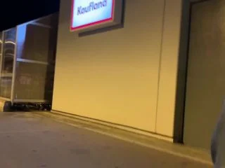 Devil Sophie – Shit On The Parking Garage Deck – So Hard I Was Never Angekackt screenshot 2