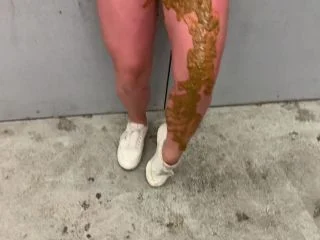Devil Sophie – Shit On The Parking Garage Deck – So Hard I Was Never Angekackt screenshot 4