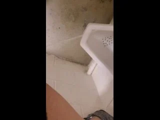 You Know Peeing Public Places I Shouldnt screenshot 7