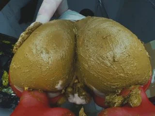 SweetbettyParlour – Strange Noise In Scat Clip- screenshot 4